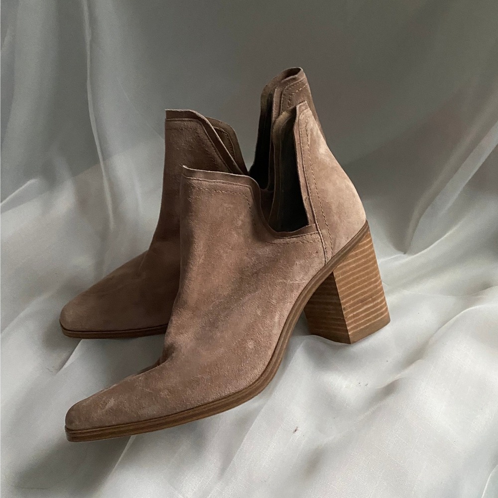 Steve Madden Havannah Suede Tan Ankle Heel Booties Boots 7.5 Western Boho Preppy